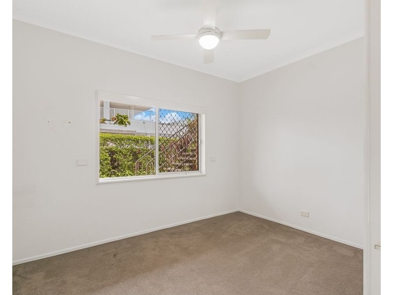6/9 Douglas Street, Kirra QLD 4225