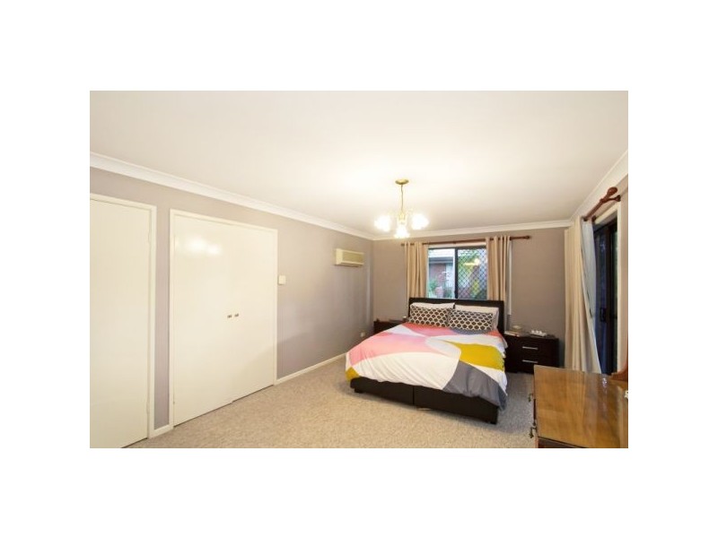 17 Mariners Crescent, Banora Point NSW 2486