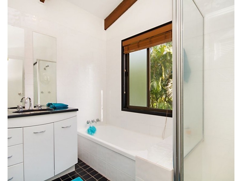 28 Myeerimba Parade, Tweed Heads West NSW 2485