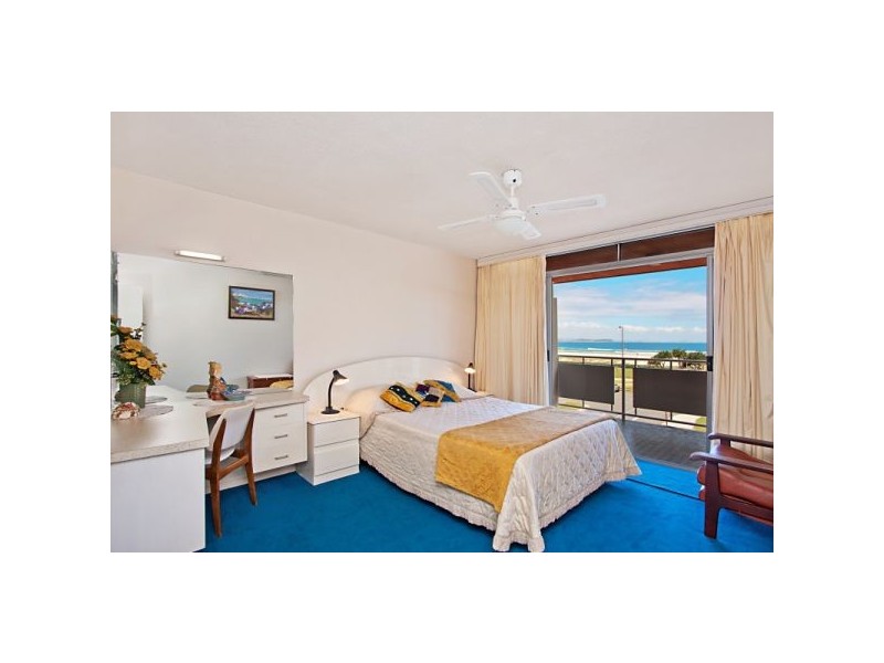 8/140 Marine Parade, Coolangatta QLD 4225