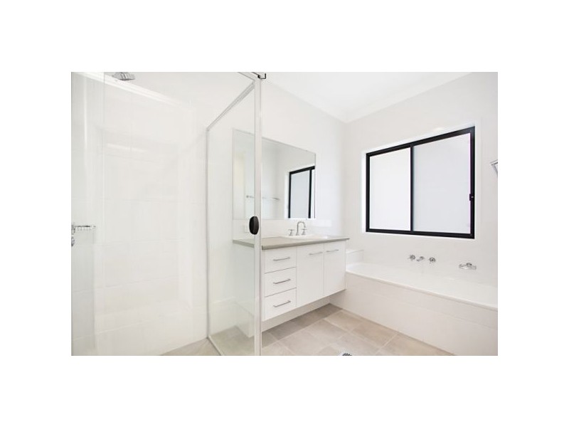 237 Kirkwood Rd, Tweed Heads South NSW 2486