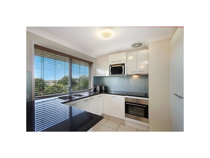 1 Lovat Brae Court, Banora Point NSW 2486