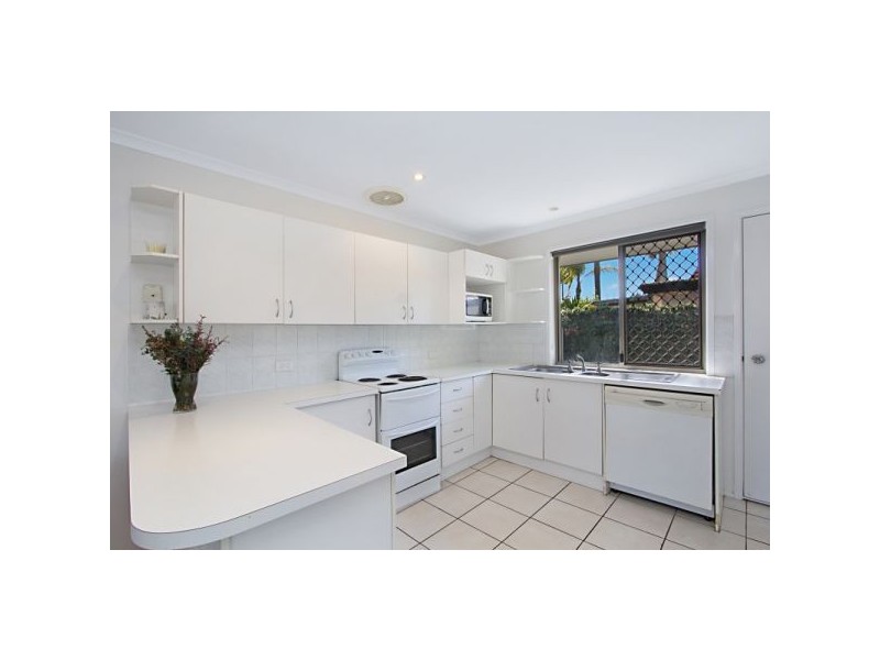 56 Silvabank Drive, Varsity Lakes QLD 4227