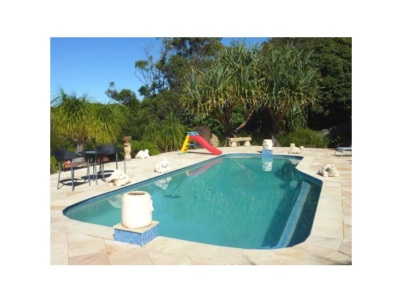 34 Hibiscus Parade, Banora Point NSW 2486