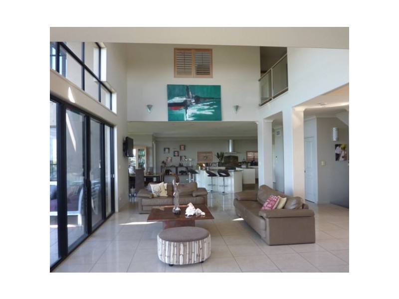 34 Hibiscus Parade, Banora Point NSW 2486