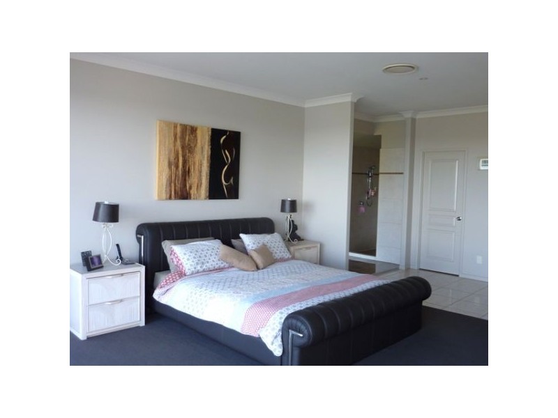 34 Hibiscus Parade, Banora Point NSW 2486