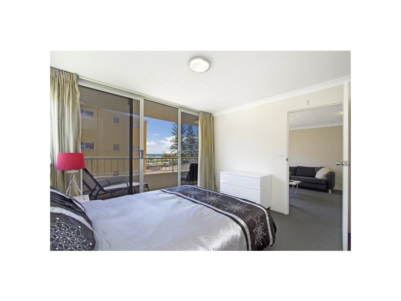 4/3-5 Ward Street, Rainbow Bay QLD 4225