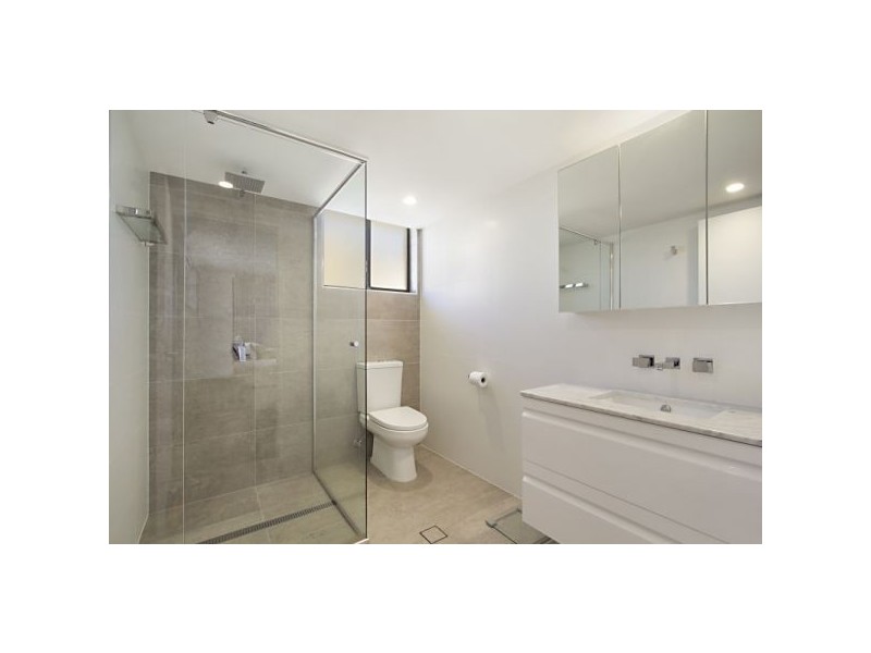 2/24 Hill Street, Rainbow Bay QLD 4225