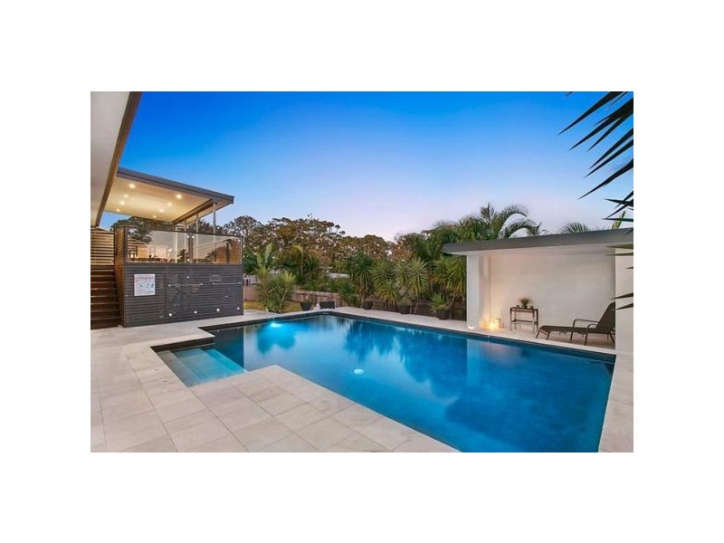 6 Bione Avenue, Banora Point NSW 2486