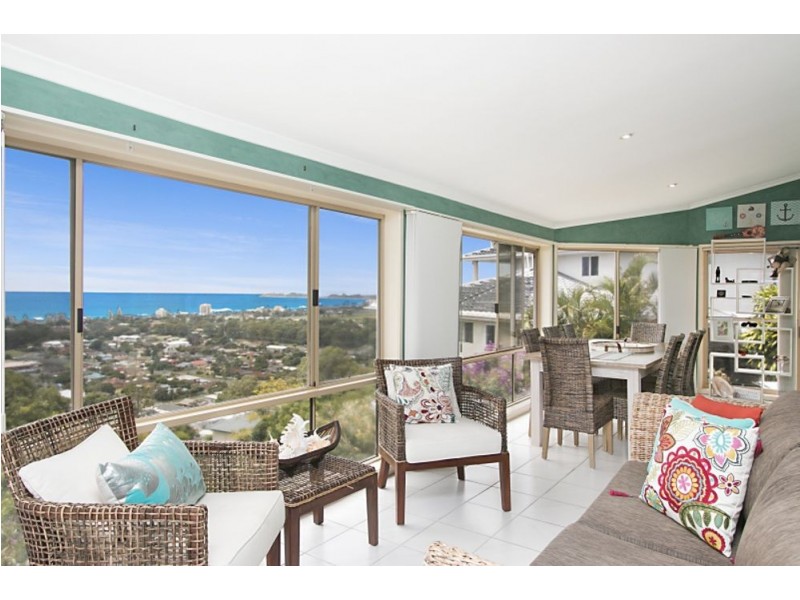 9 Bob Barnard Drive, Tugun QLD 4224