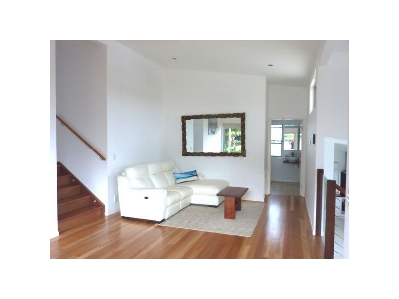 8 Liana Court, Banora Point NSW 2486