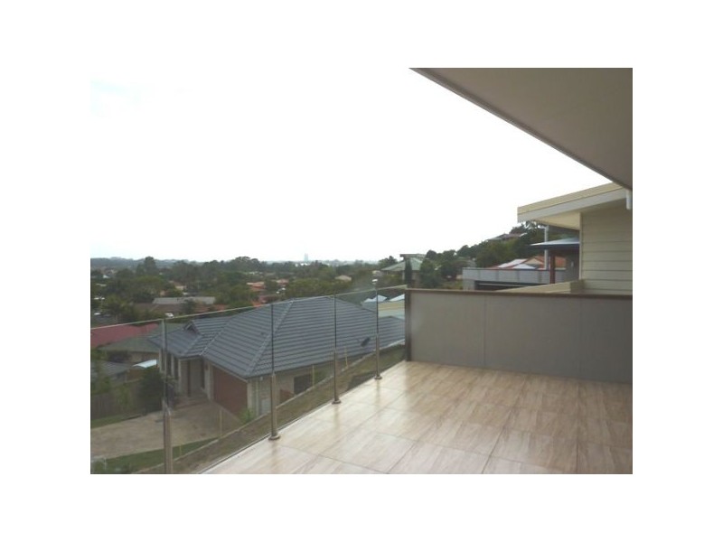 8 Liana Court, Banora Point NSW 2486