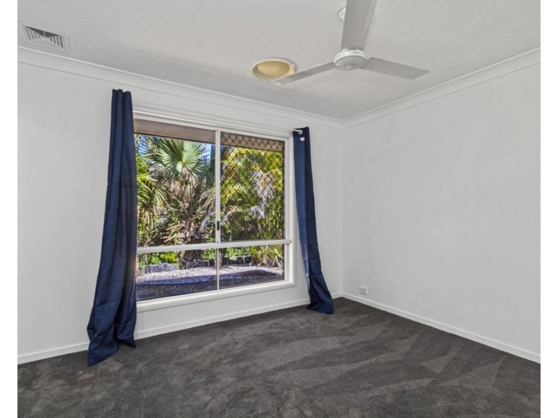 2 Mariners Crescent, Banora Point NSW 2486