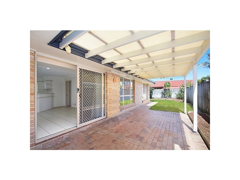 27 Winders Place, Banora Point NSW 2486