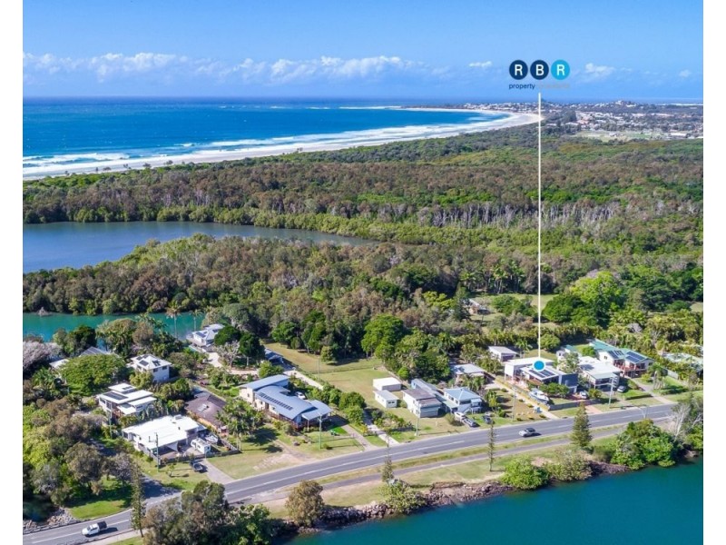 12 Fingal Road, Fingal Head NSW 2487