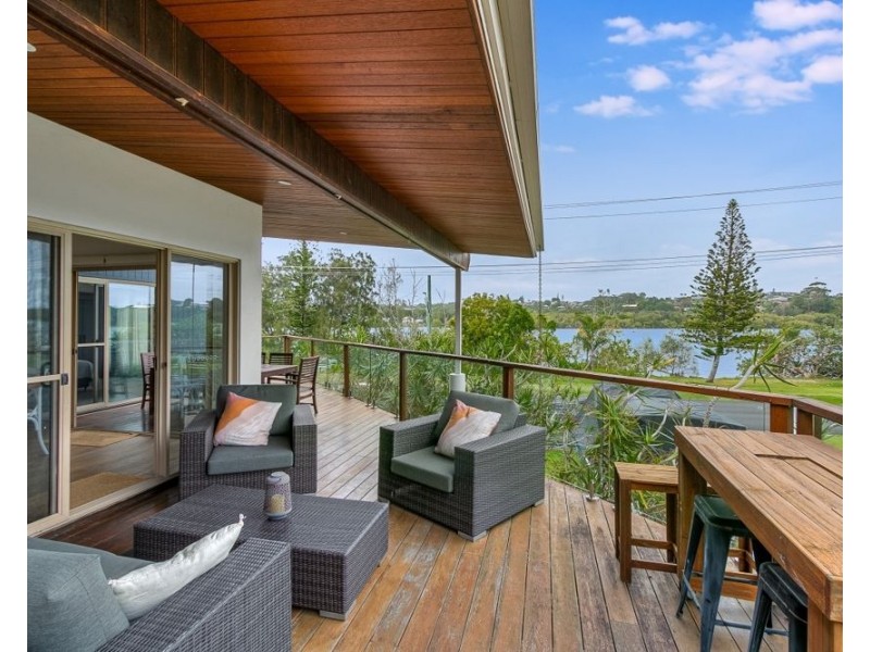 12 Fingal Road, Fingal Head NSW 2487