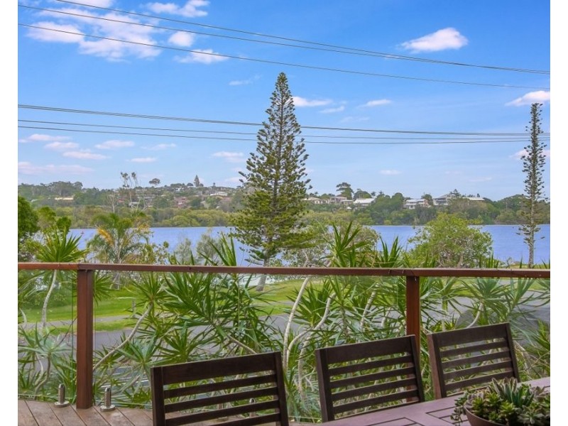 12 Fingal Road, Fingal Head NSW 2487