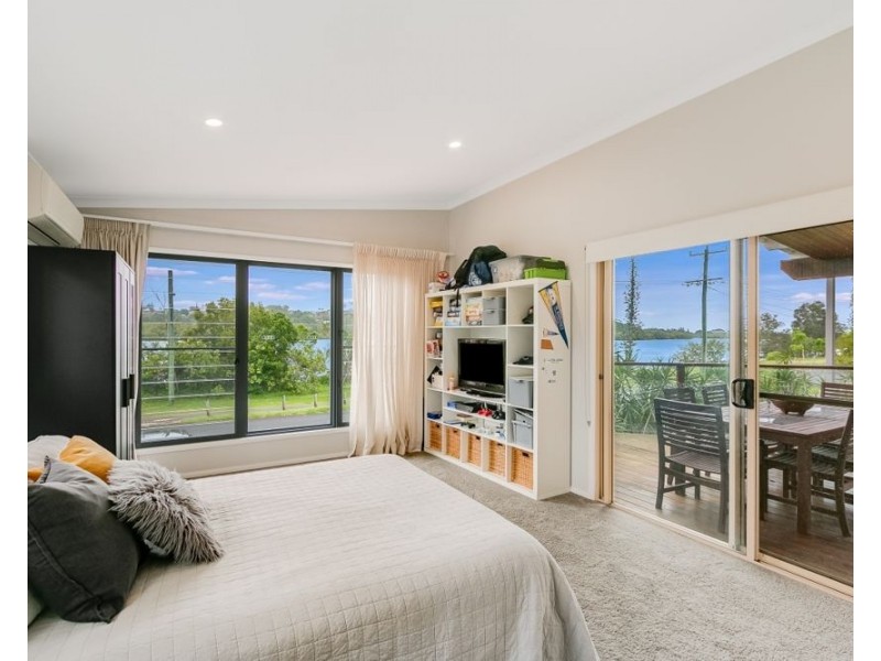 12 Fingal Road, Fingal Head NSW 2487