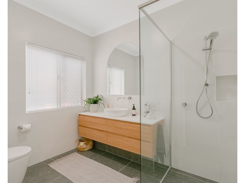 12 Fingal Road, Fingal Head NSW 2487