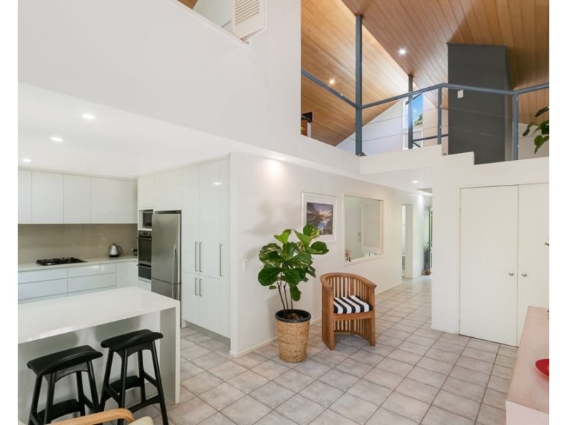 8 Dune Street, Fingal Head NSW 2487