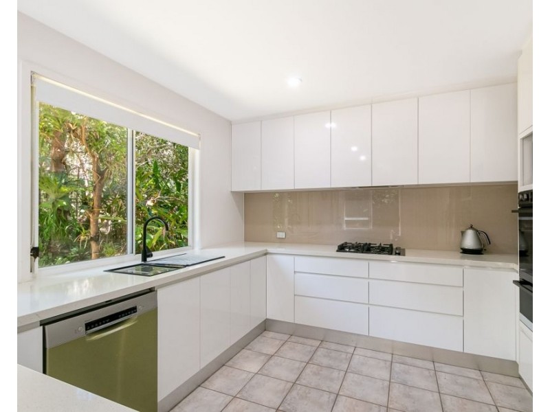 8 Dune Street, Fingal Head NSW 2487