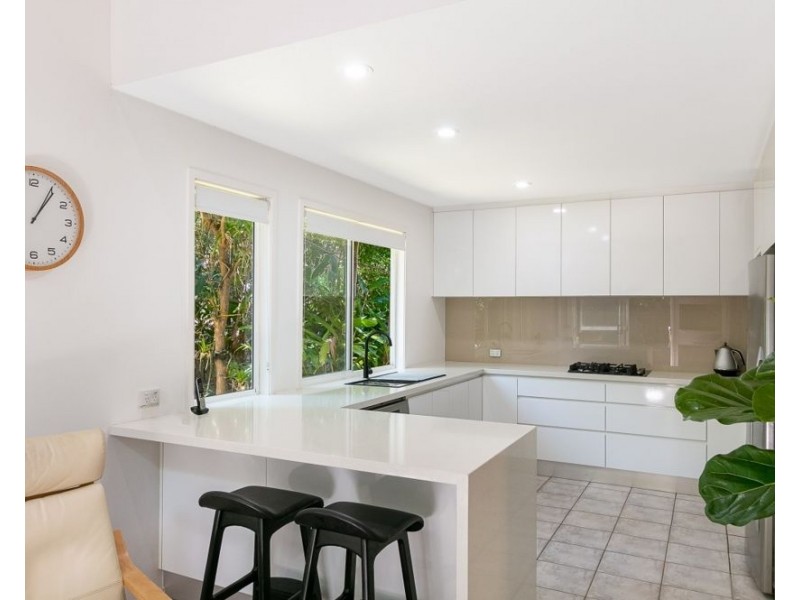 8 Dune Street, Fingal Head NSW 2487