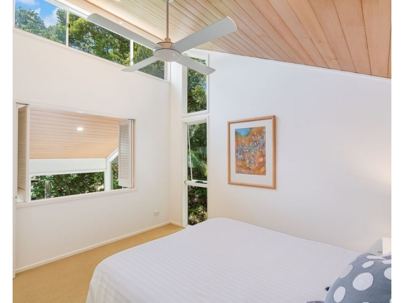 8 Dune Street, Fingal Head NSW 2487