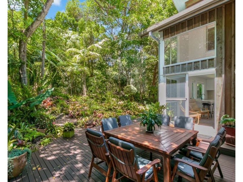 8 Dune Street, Fingal Head NSW 2487