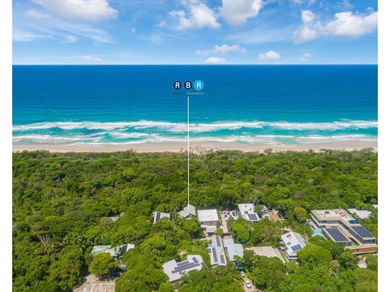 8 Dune Street, Fingal Head NSW 2487