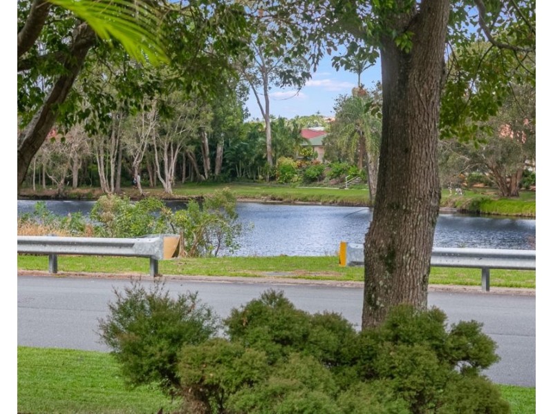 16 Port Drive, Tweed Heads South NSW 2486