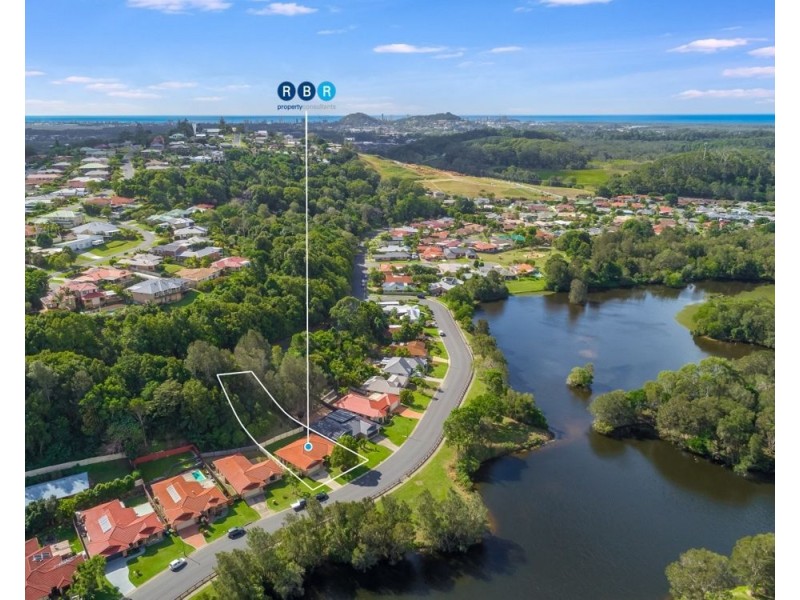 16 Port Drive, Tweed Heads South NSW 2486