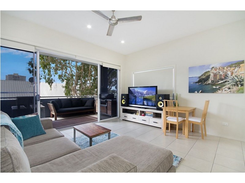9/50 Dutton Street, Coolangatta QLD 4225