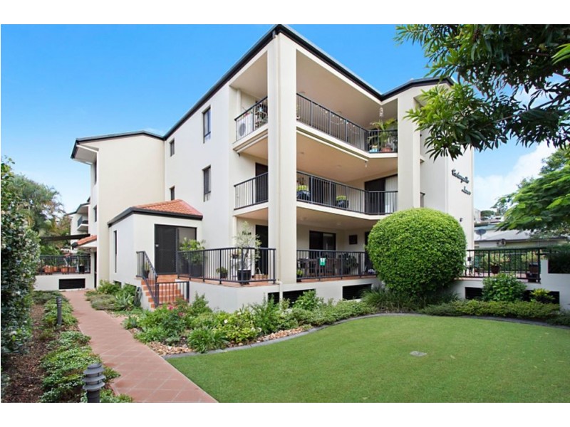 18/72 Dutton Street, Coolangatta QLD 4225