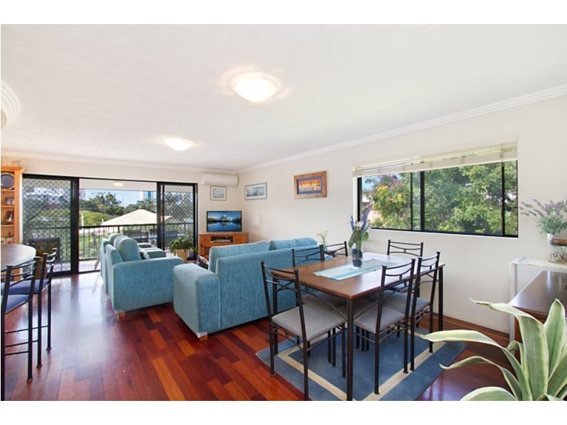 18/72 Dutton Street, Coolangatta QLD 4225