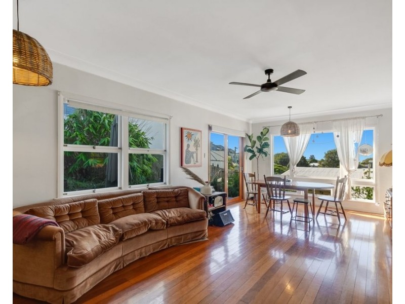 19 Stapylton Street, Coolangatta QLD 4225