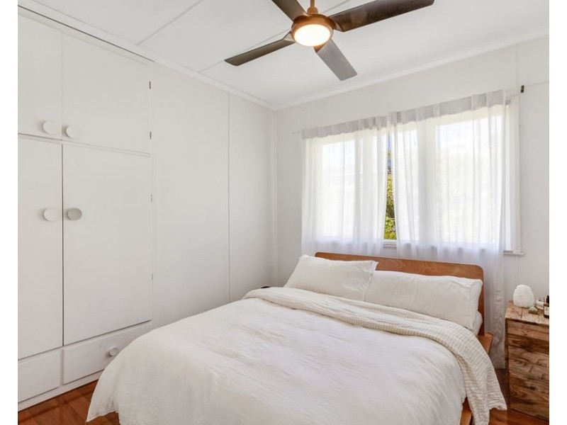 19 Stapylton Street, Coolangatta QLD 4225