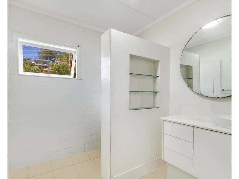 19 Stapylton Street, Coolangatta QLD 4225