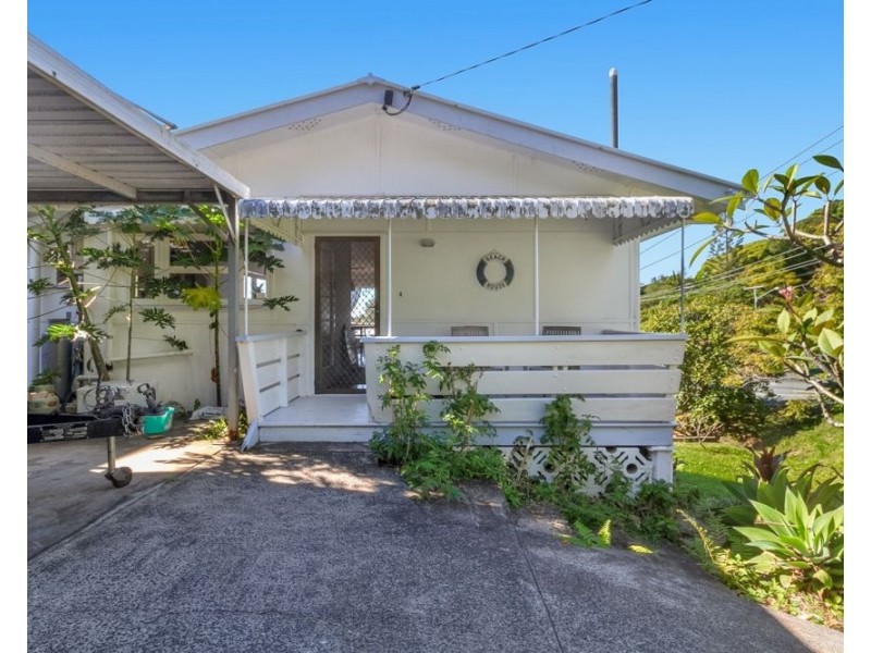 19 Stapylton Street, Coolangatta QLD 4225