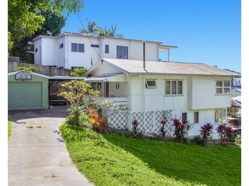 19 Stapylton Street, Coolangatta QLD 4225