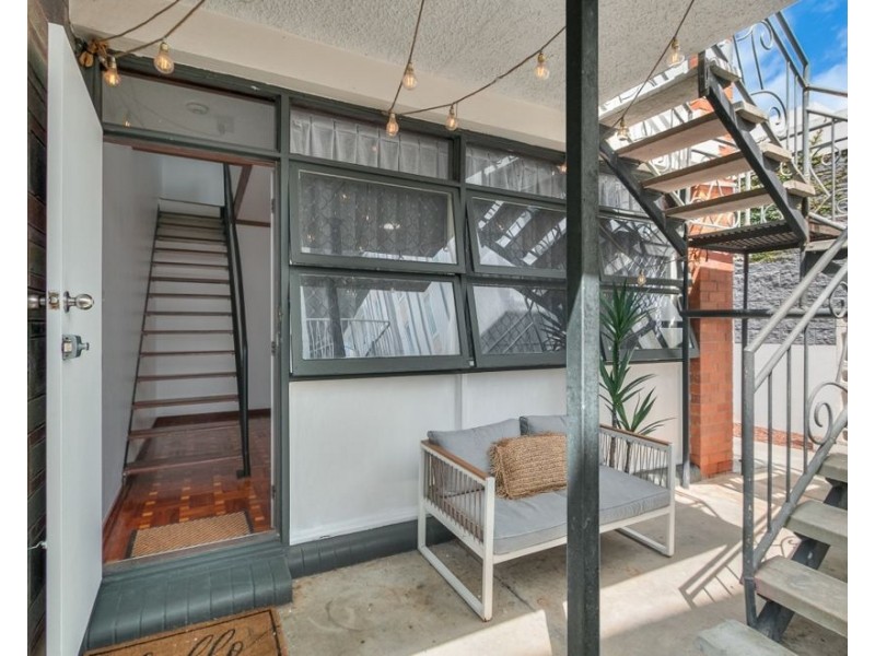 4/3 George Street, Bilinga QLD 4225