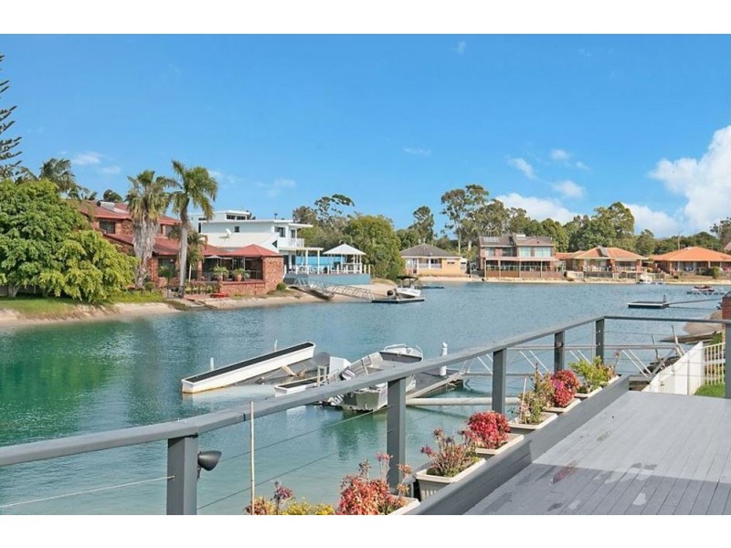 6 Sandpiper Avenue, Tweed Heads NSW 2485