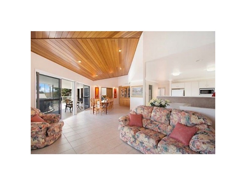 8 Cangella Court, Tugun QLD 4224