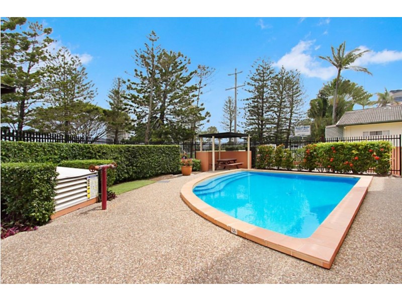 6 205 Boundary Street, Rainbow Bay QLD 4225