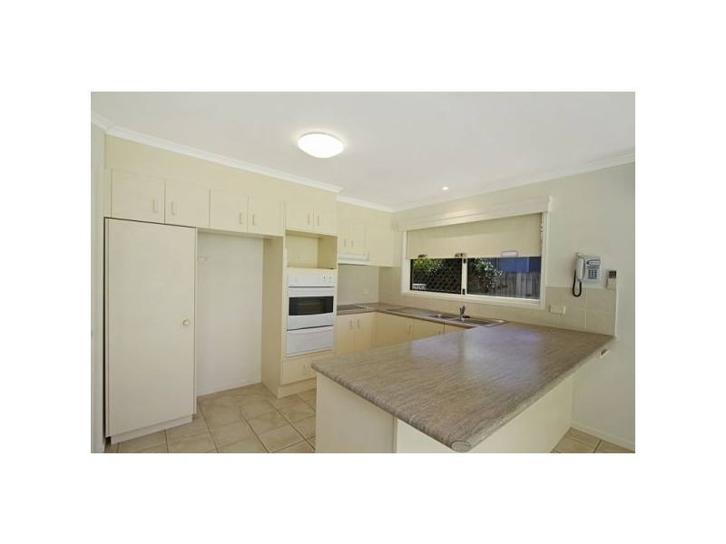 32 Riversdale Boulevard, Banora Point NSW 2486