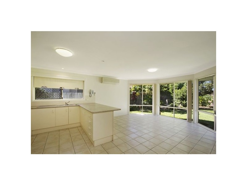 32 Riversdale Boulevard, Banora Point NSW 2486