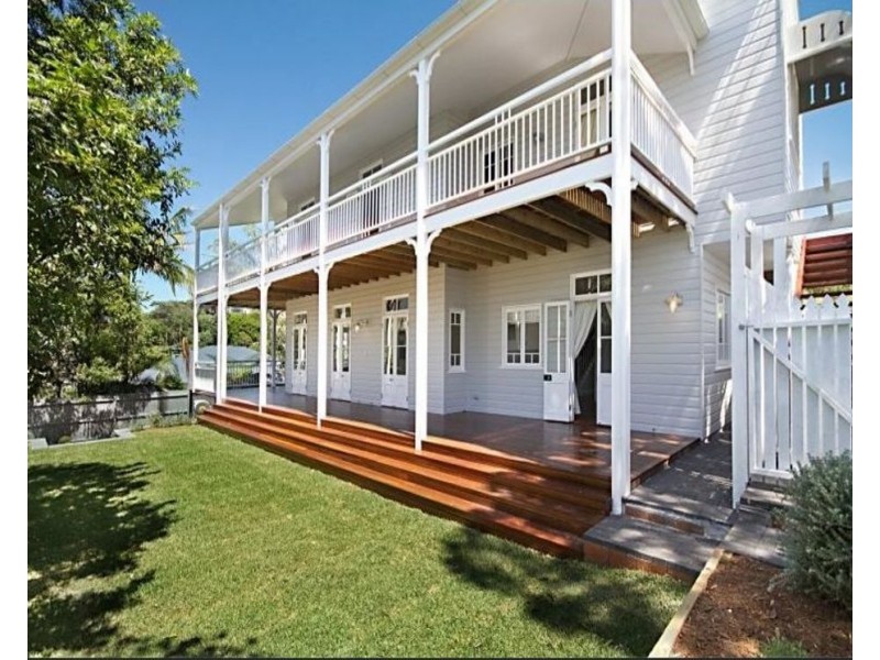 32 Tweed Street, Coolangatta QLD 4225