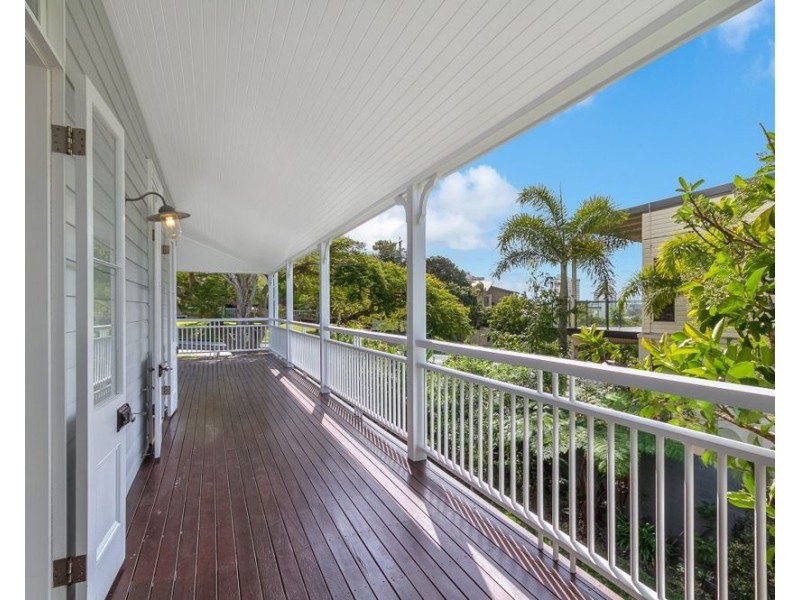 32 Tweed Street, Coolangatta QLD 4225