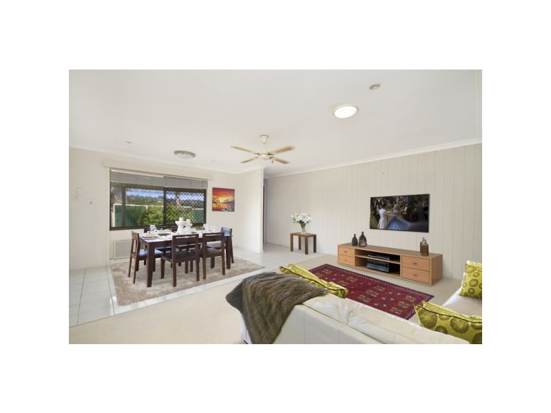 2/1 Flametree Terrace, Banora Point NSW 2486