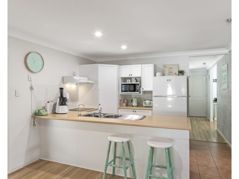 6 Loyal Court, Tweed Heads South NSW 2486