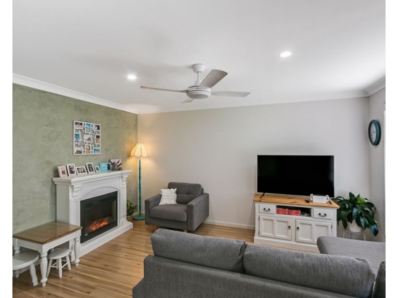 6 Loyal Court, Tweed Heads South NSW 2486